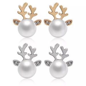 Christmas Reindeer Pearl Studs